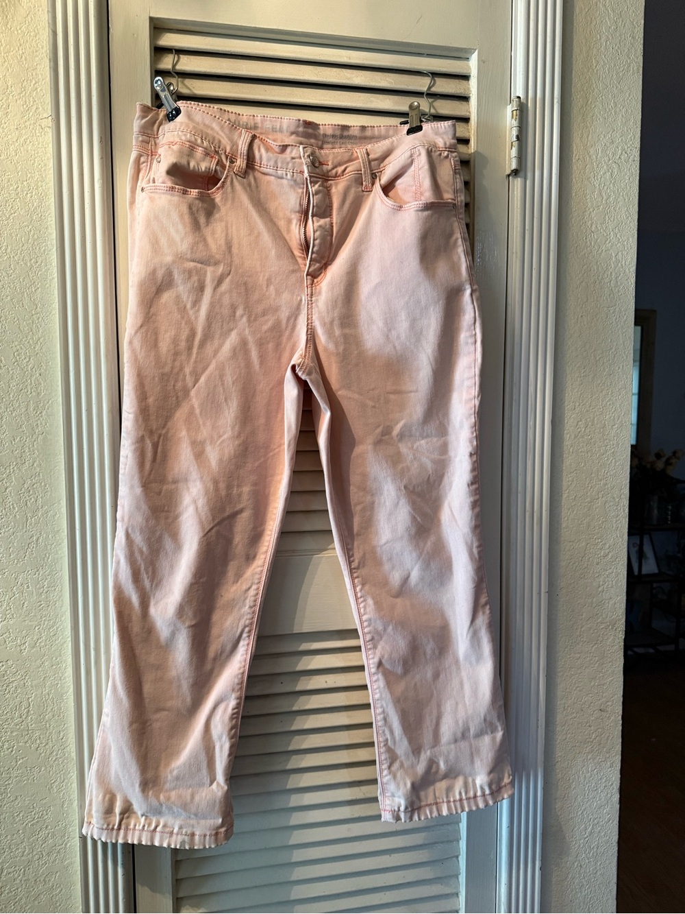 Laurie Felt Pale Pink Cropped Straight Jeans